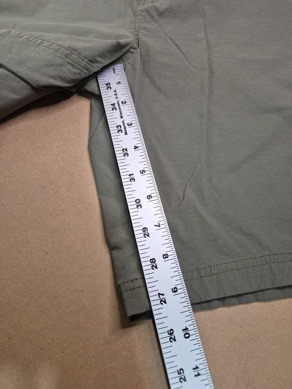 Orvis Men's Cargo Shorts in Light Olive with Striped Webbing Belt 3355/379 - Picture 2 of 10